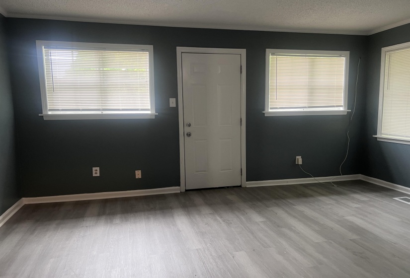 1050 CUMMINGS ST, Memphis, Tennessee 38106, 3 Bedrooms Bedrooms, 6 Rooms Rooms,2 BathroomsBathrooms,Residential,For Sale,CUMMINGS,10220203