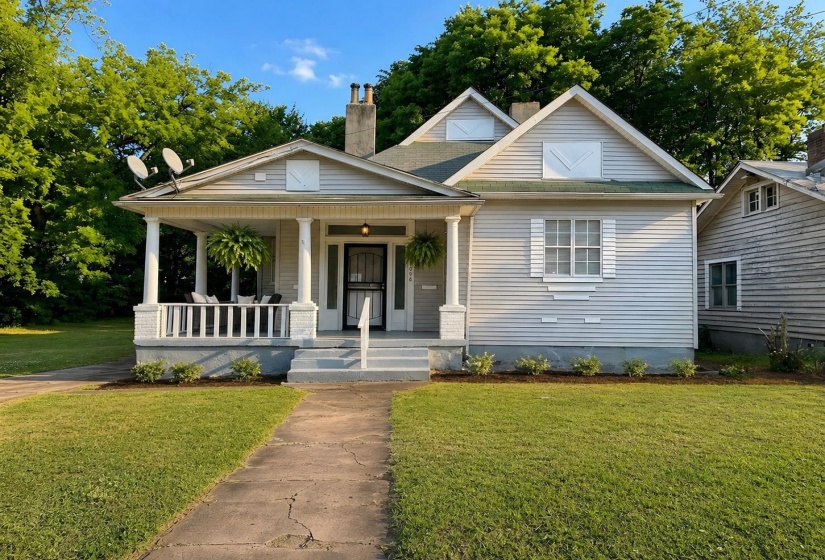 1050 CUMMINGS ST, Memphis, Tennessee 38106, 3 Bedrooms Bedrooms, 6 Rooms Rooms,2 BathroomsBathrooms,Residential,For Sale,CUMMINGS,10220203