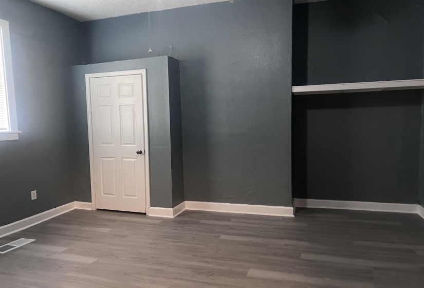 1050 CUMMINGS ST, Memphis, Tennessee 38106, 3 Bedrooms Bedrooms, 6 Rooms Rooms,2 BathroomsBathrooms,Residential,For Sale,CUMMINGS,10220203