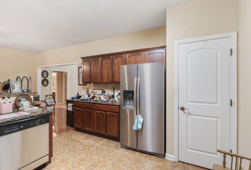 75 PEYTON RIDGE DR, Collierville, Tennessee 38017, 3 Bedrooms Bedrooms, 8 Rooms Rooms,2 BathroomsBathrooms,Residential,For Sale,PEYTON RIDGE,10220187