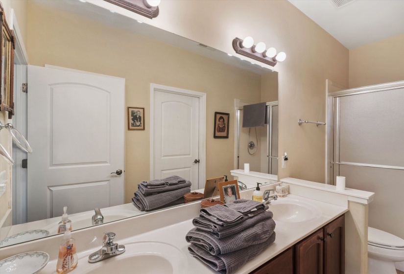 75 PEYTON RIDGE DR, Collierville, Tennessee 38017, 3 Bedrooms Bedrooms, 8 Rooms Rooms,2 BathroomsBathrooms,Residential,For Sale,PEYTON RIDGE,10220187