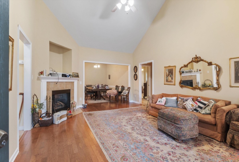 75 PEYTON RIDGE DR, Collierville, Tennessee 38017, 3 Bedrooms Bedrooms, 8 Rooms Rooms,2 BathroomsBathrooms,Residential,For Sale,PEYTON RIDGE,10220187