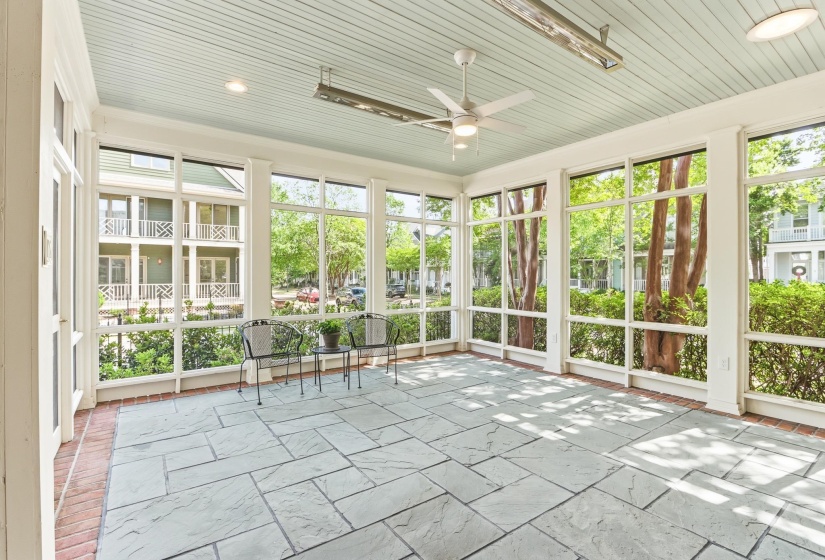 942 HARBOR VIEW DR, Memphis, Tennessee 38103, 3 Bedrooms Bedrooms, 7 Rooms Rooms,2.1 BathroomsBathrooms,Residential,For Sale,HARBOR VIEW,10220191