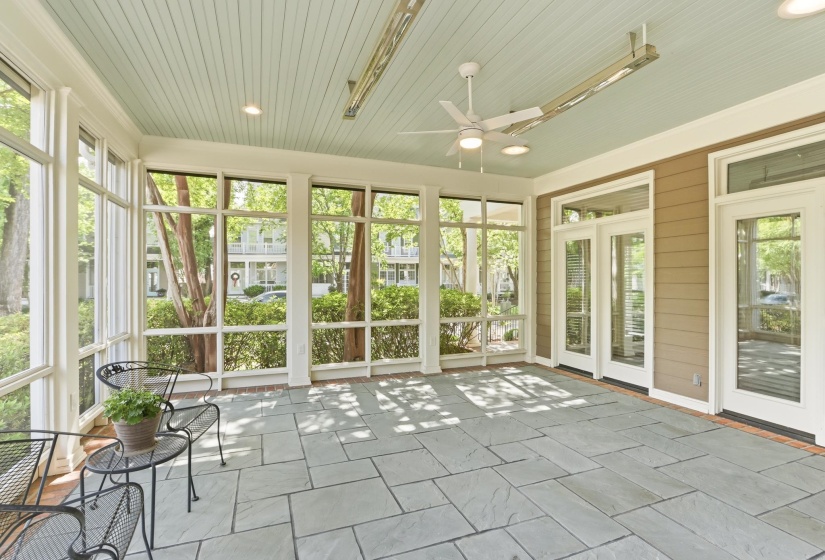 942 HARBOR VIEW DR, Memphis, Tennessee 38103, 3 Bedrooms Bedrooms, 7 Rooms Rooms,2.1 BathroomsBathrooms,Residential,For Sale,HARBOR VIEW,10220191