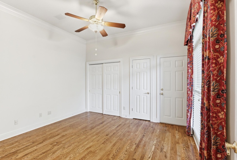 942 HARBOR VIEW DR, Memphis, Tennessee 38103, 3 Bedrooms Bedrooms, 7 Rooms Rooms,2.1 BathroomsBathrooms,Residential,For Sale,HARBOR VIEW,10220191