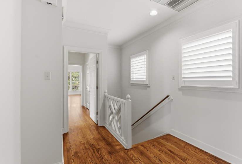 942 HARBOR VIEW DR, Memphis, Tennessee 38103, 3 Bedrooms Bedrooms, 7 Rooms Rooms,2.1 BathroomsBathrooms,Residential,For Sale,HARBOR VIEW,10220191