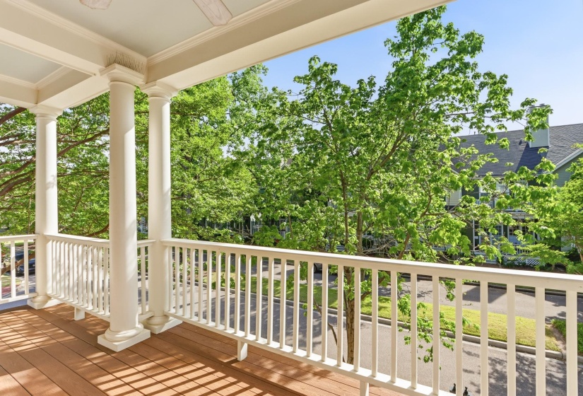 942 HARBOR VIEW DR, Memphis, Tennessee 38103, 3 Bedrooms Bedrooms, 7 Rooms Rooms,2.1 BathroomsBathrooms,Residential,For Sale,HARBOR VIEW,10220191