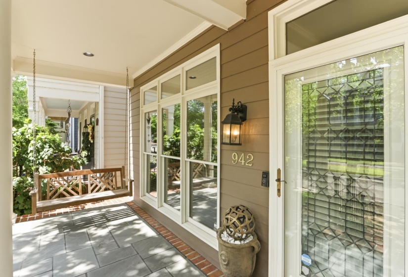 942 HARBOR VIEW DR, Memphis, Tennessee 38103, 3 Bedrooms Bedrooms, 7 Rooms Rooms,2.1 BathroomsBathrooms,Residential,For Sale,HARBOR VIEW,10220191