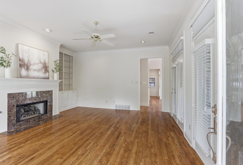 942 HARBOR VIEW DR, Memphis, Tennessee 38103, 3 Bedrooms Bedrooms, 7 Rooms Rooms,2.1 BathroomsBathrooms,Residential,For Sale,HARBOR VIEW,10220191