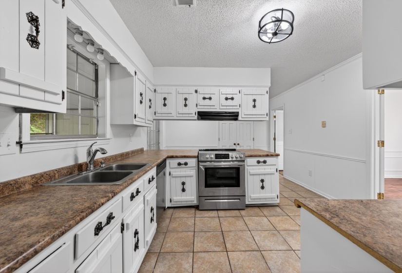 3754 WIND VALLEY DR, Memphis, Tennessee 38125, 4 Bedrooms Bedrooms, 7 Rooms Rooms,3 BathroomsBathrooms,Residential,For Sale,WIND VALLEY,10220192