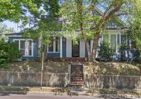 2282 CENTRAL AVE, Memphis, Tennessee 38104, 2 Bedrooms Bedrooms, 13 Rooms Rooms,1.1 BathroomsBathrooms,Residential,For Sale,CENTRAL,10220209
