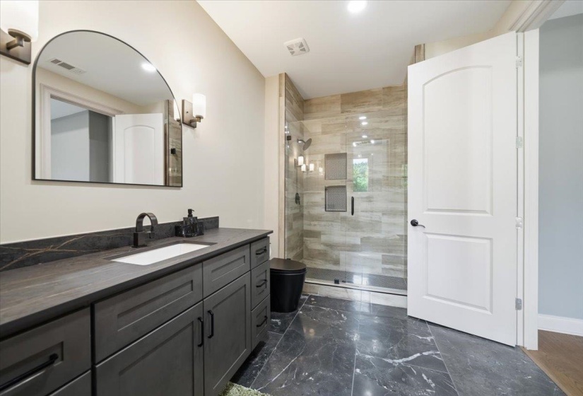 6060 ELMORE RD, Bartlett, Tennessee 38134, 6 Bedrooms Bedrooms, 15 Rooms Rooms,6.3 BathroomsBathrooms,Residential,For Sale,ELMORE,10220213