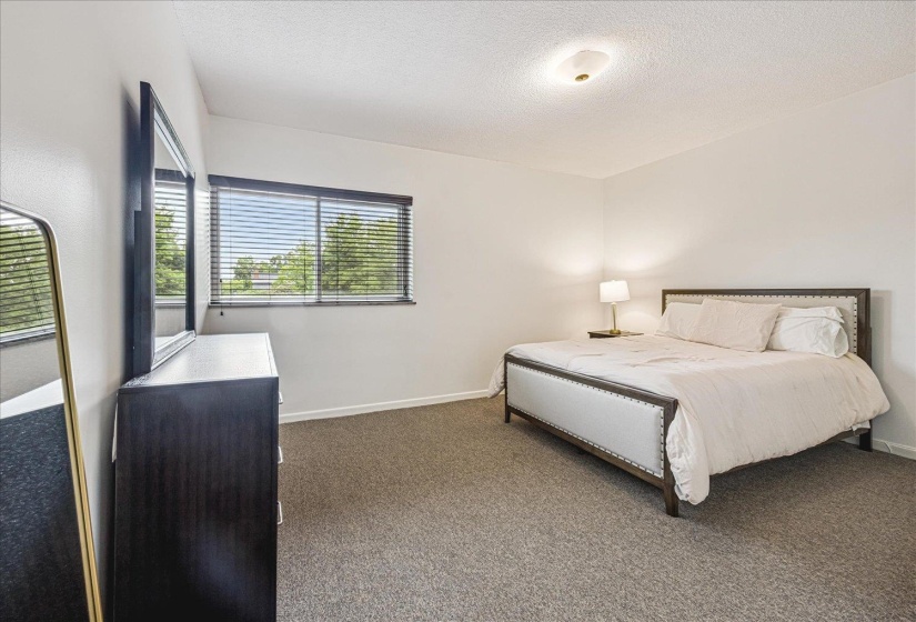 1960 PARKWAY AVE, Memphis, Tennessee 38112, 1 Bedroom Bedrooms, 4 Rooms Rooms,1 BathroomBathrooms,Residential,For Sale,PARKWAY,10220214