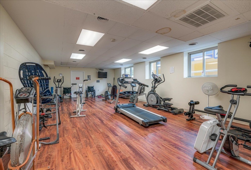 1960 PARKWAY AVE, Memphis, Tennessee 38112, 1 Bedroom Bedrooms, 4 Rooms Rooms,1 BathroomBathrooms,Residential,For Sale,PARKWAY,10220214