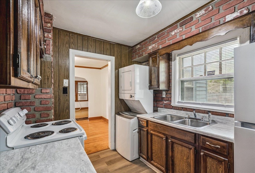 2415 LAMAR CIR, Memphis, Tennessee 38114, 3 Bedrooms Bedrooms, 7 Rooms Rooms,1 BathroomBathrooms,Residential,For Sale,LAMAR,10220219