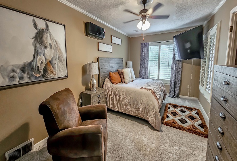 2254 KIRBY PKY, Memphis, Tennessee 38119, 6 Bedrooms Bedrooms, 11 Rooms Rooms,3 BathroomsBathrooms,Residential,For Sale,KIRBY,10220223