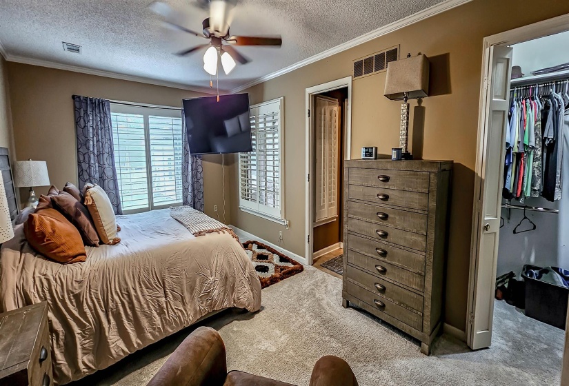 2254 KIRBY PKY, Memphis, Tennessee 38119, 6 Bedrooms Bedrooms, 11 Rooms Rooms,3 BathroomsBathrooms,Residential,For Sale,KIRBY,10220223