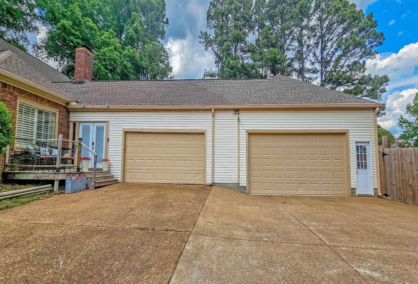 The additional 2-car was added in 2020