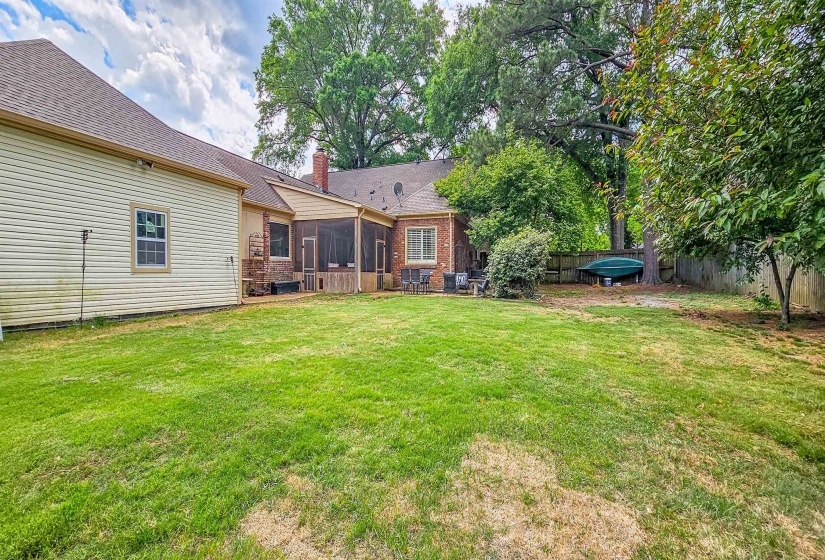 2254 KIRBY PKY, Memphis, Tennessee 38119, 6 Bedrooms Bedrooms, 11 Rooms Rooms,3 BathroomsBathrooms,Residential,For Sale,KIRBY,10220223