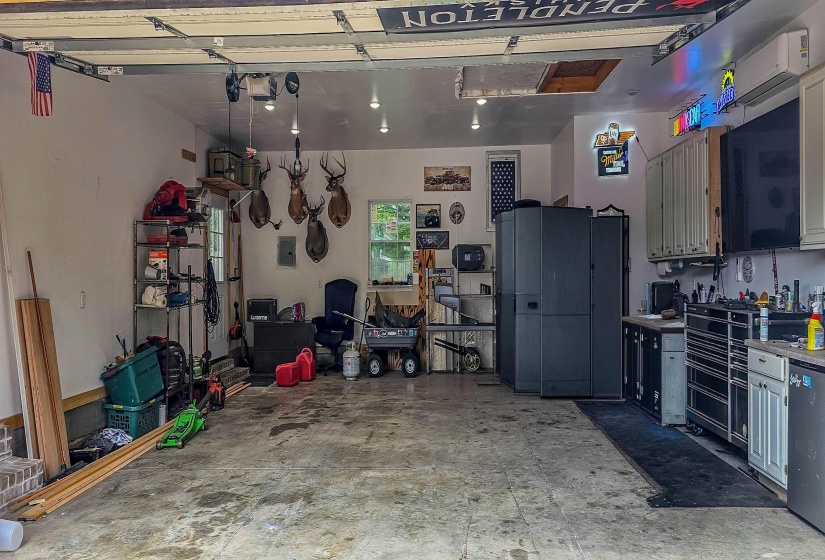 2254 KIRBY PKY, Memphis, Tennessee 38119, 6 Bedrooms Bedrooms, 11 Rooms Rooms,3 BathroomsBathrooms,Residential,For Sale,KIRBY,10220223