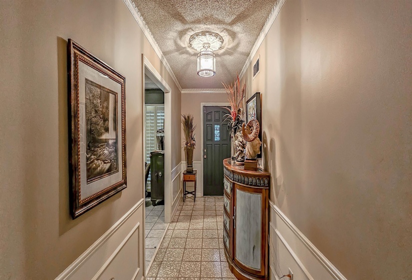 2254 KIRBY PKY, Memphis, Tennessee 38119, 6 Bedrooms Bedrooms, 11 Rooms Rooms,3 BathroomsBathrooms,Residential,For Sale,KIRBY,10220223