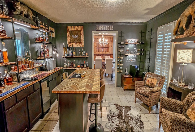 2254 KIRBY PKY, Memphis, Tennessee 38119, 6 Bedrooms Bedrooms, 11 Rooms Rooms,3 BathroomsBathrooms,Residential,For Sale,KIRBY,10220223