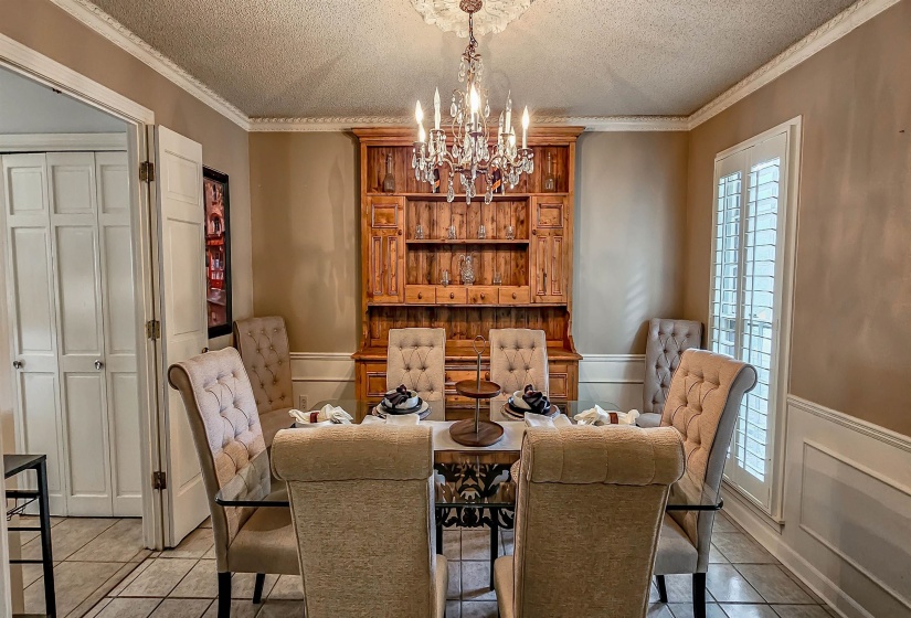 2254 KIRBY PKY, Memphis, Tennessee 38119, 6 Bedrooms Bedrooms, 11 Rooms Rooms,3 BathroomsBathrooms,Residential,For Sale,KIRBY,10220223