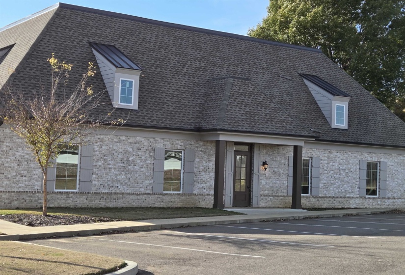 6634 SUMMER KNOLL CIR, Bartlett, Tennessee 38134, ,Commercial/industrial,For Sale,SUMMER KNOLL,10220239