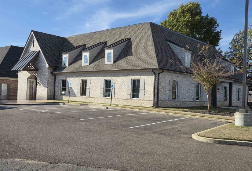6634 SUMMER KNOLL CIR, Bartlett, Tennessee 38134, ,Commercial/industrial,For Sale,SUMMER KNOLL,10220239
