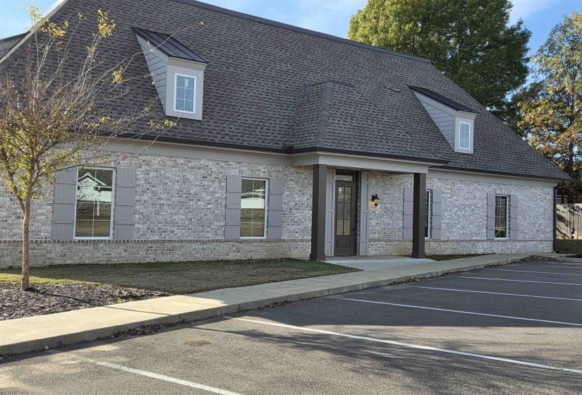 6634 SUMMER KNOLL CIR, Bartlett, Tennessee 38134, ,Commercial/industrial,For Sale,SUMMER KNOLL,10220239