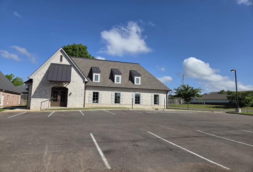 6634 SUMMER KNOLL CIR, Bartlett, Tennessee 38134, ,Commercial/industrial,For Sale,SUMMER KNOLL,10220239