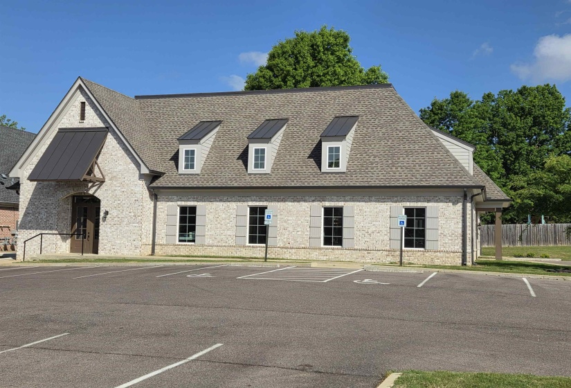 6634 SUMMER KNOLL CIR, Bartlett, Tennessee 38134, ,Commercial/industrial,For Sale,SUMMER KNOLL,10220239