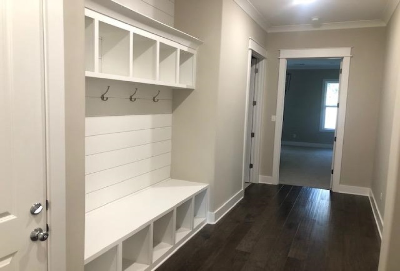 1302 BELFAIR DR, Collierville, Tennessee 38017, 5 Bedrooms Bedrooms, 10 Rooms Rooms,3.1 BathroomsBathrooms,Rental Properties,For Sale,BELFAIR,10220232