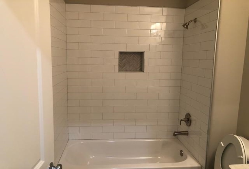 1302 BELFAIR DR, Collierville, Tennessee 38017, 5 Bedrooms Bedrooms, 10 Rooms Rooms,3.1 BathroomsBathrooms,Rental Properties,For Sale,BELFAIR,10220232