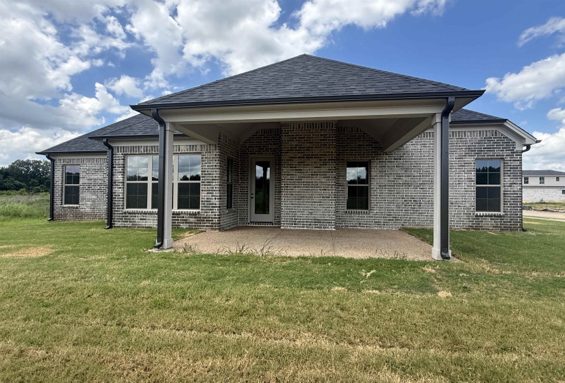25 TREY MEADOWS DR, Oakland, Tennessee 38060, 5 Bedroom Bedrooms, 10 Room Rooms,3 BathroomBathrooms,Residential,For Sale,TREY MEADOWS,0,10217611