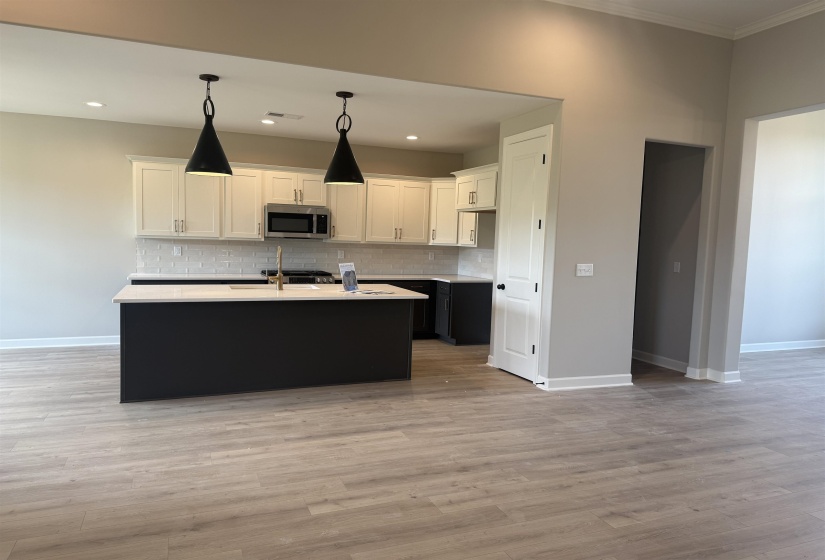 25 TREY MEADOWS DR, Oakland, Tennessee 38060, 5 Bedroom Bedrooms, 10 Room Rooms,3 BathroomBathrooms,Residential,For Sale,TREY MEADOWS,0,10217611