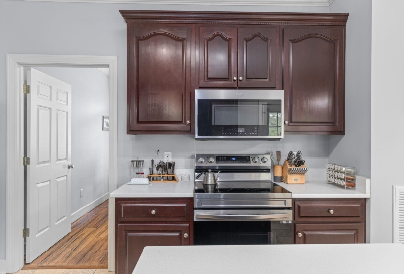 20 RED OAK LANE LN, Starkville, Mississippi 39759, 4 Bedroom Bedrooms, 10 Room Rooms,2 BathroomBathrooms,Residential,For Sale,RED OAK LANE,0,10220250