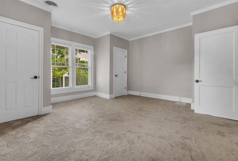 1757 VINTON AVE, Memphis, Tennessee 38104, 4 Bedroom Bedrooms, 9 Room Rooms,2 BathroomBathrooms,Residential,For Sale,VINTON,0,10220255