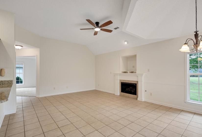 115 LEWIS FAIRWAY CIR, Oakland, Tennessee 38060, 4 Bedroom Bedrooms, 8 Room Rooms,2.1 BathroomBathrooms,Residential,For Sale,LEWIS FAIRWAY,0,10220261