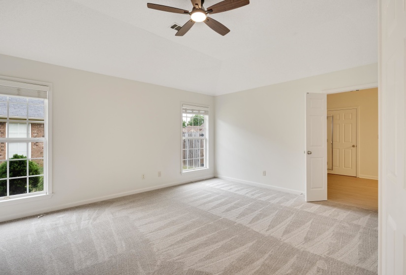 115 LEWIS FAIRWAY CIR, Oakland, Tennessee 38060, 4 Bedroom Bedrooms, 8 Room Rooms,2.1 BathroomBathrooms,Residential,For Sale,LEWIS FAIRWAY,0,10220261