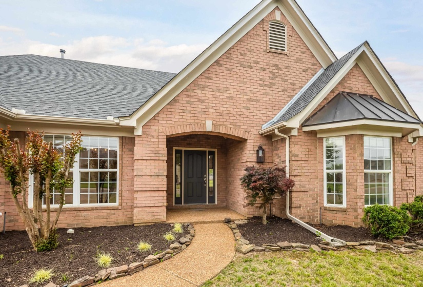 115 LEWIS FAIRWAY CIR, Oakland, Tennessee 38060, 4 Bedroom Bedrooms, 8 Room Rooms,2.1 BathroomBathrooms,Residential,For Sale,LEWIS FAIRWAY,0,10220261