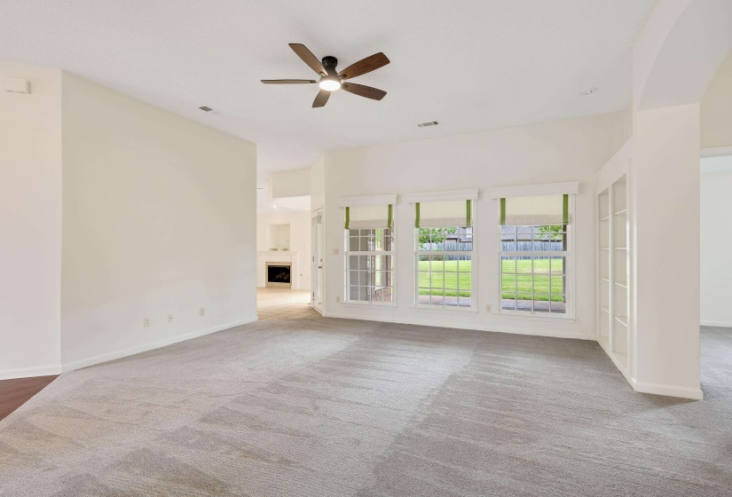 115 LEWIS FAIRWAY CIR, Oakland, Tennessee 38060, 4 Bedroom Bedrooms, 8 Room Rooms,2.1 BathroomBathrooms,Residential,For Sale,LEWIS FAIRWAY,0,10220261