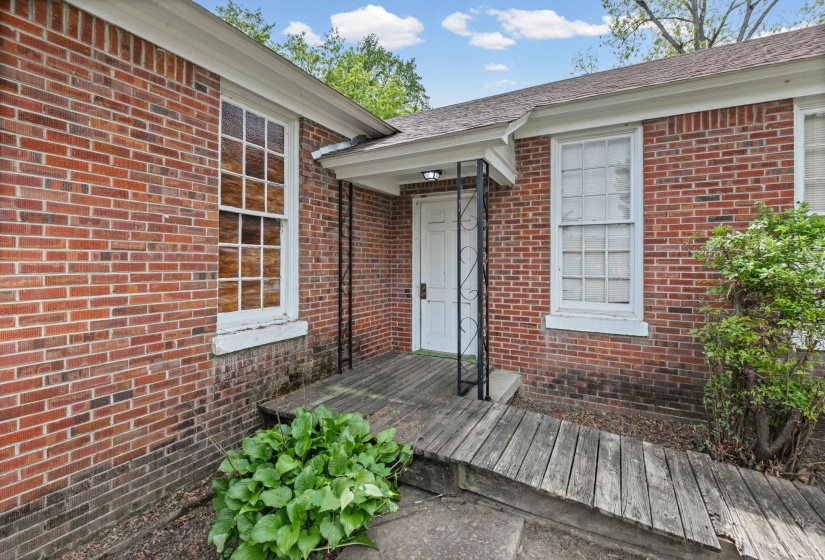 1613 COLLEGE ST, Covington, Tennessee 38019, 0 , 0 ,0,Commercial/industrial,For Sale,COLLEGE,0,10220287