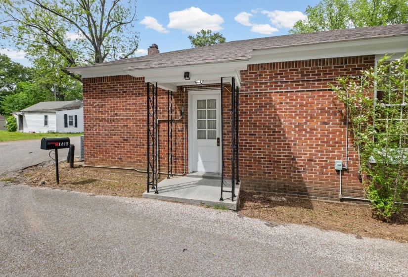 1613 COLLEGE ST, Covington, Tennessee 38019, 0 , 0 ,0,Commercial/industrial,For Sale,COLLEGE,0,10220287