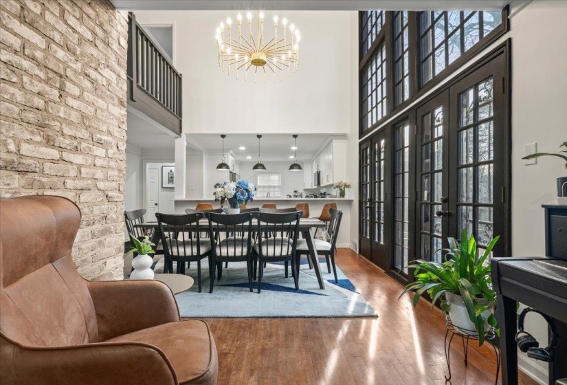 1361 POPLAR RIDGE DR, Memphis, Tennessee 38120, 4 Bedrooms Bedrooms, 9 Rooms Rooms,3 BathroomsBathrooms,Rental Properties,For Sale,POPLAR RIDGE,10220290