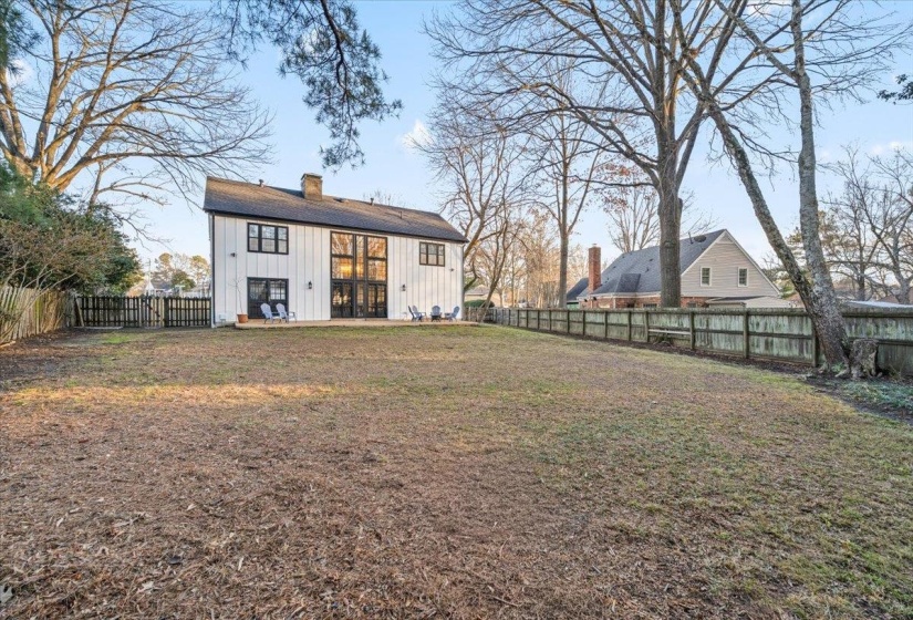 1361 POPLAR RIDGE DR, Memphis, Tennessee 38120, 4 Bedrooms Bedrooms, 9 Rooms Rooms,3 BathroomsBathrooms,Rental Properties,For Sale,POPLAR RIDGE,10220290