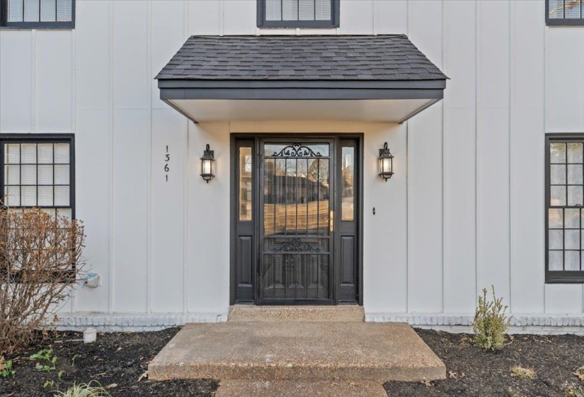 1361 POPLAR RIDGE DR, Memphis, Tennessee 38120, 4 Bedrooms Bedrooms, 9 Rooms Rooms,3 BathroomsBathrooms,Rental Properties,For Sale,POPLAR RIDGE,10220290