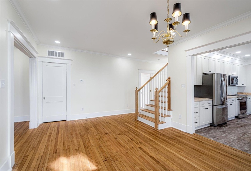 699 EVERGREEN ST, Memphis, Tennessee 38107, 4 Bedrooms Bedrooms, 6 Rooms Rooms,3 BathroomsBathrooms,Residential,For Sale,EVERGREEN,10212448