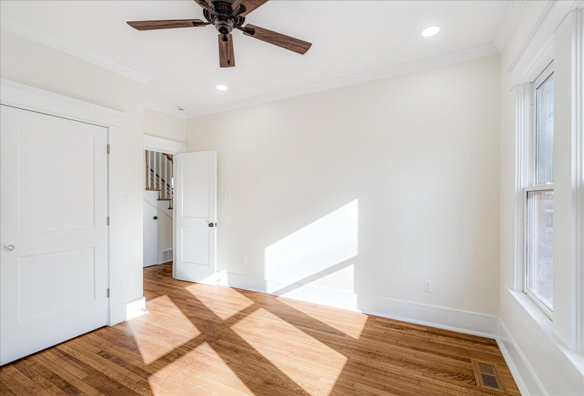 699 EVERGREEN ST, Memphis, Tennessee 38107, 4 Bedrooms Bedrooms, 6 Rooms Rooms,3 BathroomsBathrooms,Residential,For Sale,EVERGREEN,10212448