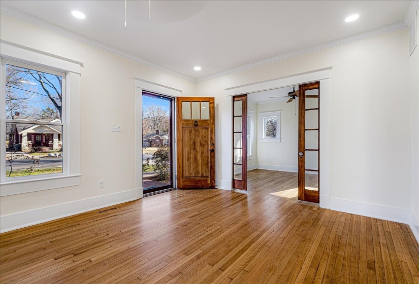 699 EVERGREEN ST, Memphis, Tennessee 38107, 4 Bedrooms Bedrooms, 6 Rooms Rooms,3 BathroomsBathrooms,Residential,For Sale,EVERGREEN,10212448